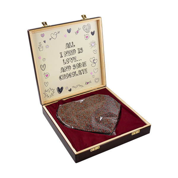 Darčeková krabica s čokoládou v tvare srdca